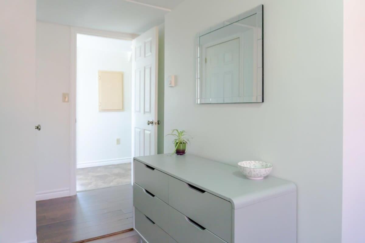 Amazing Location In Saint John 2 Bedroom Modern Parking New Exterior photo