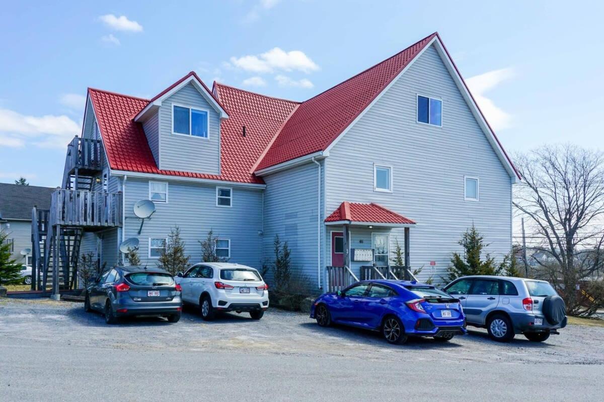Amazing Location In Saint John 2 Bedroom Modern Parking New Exterior photo