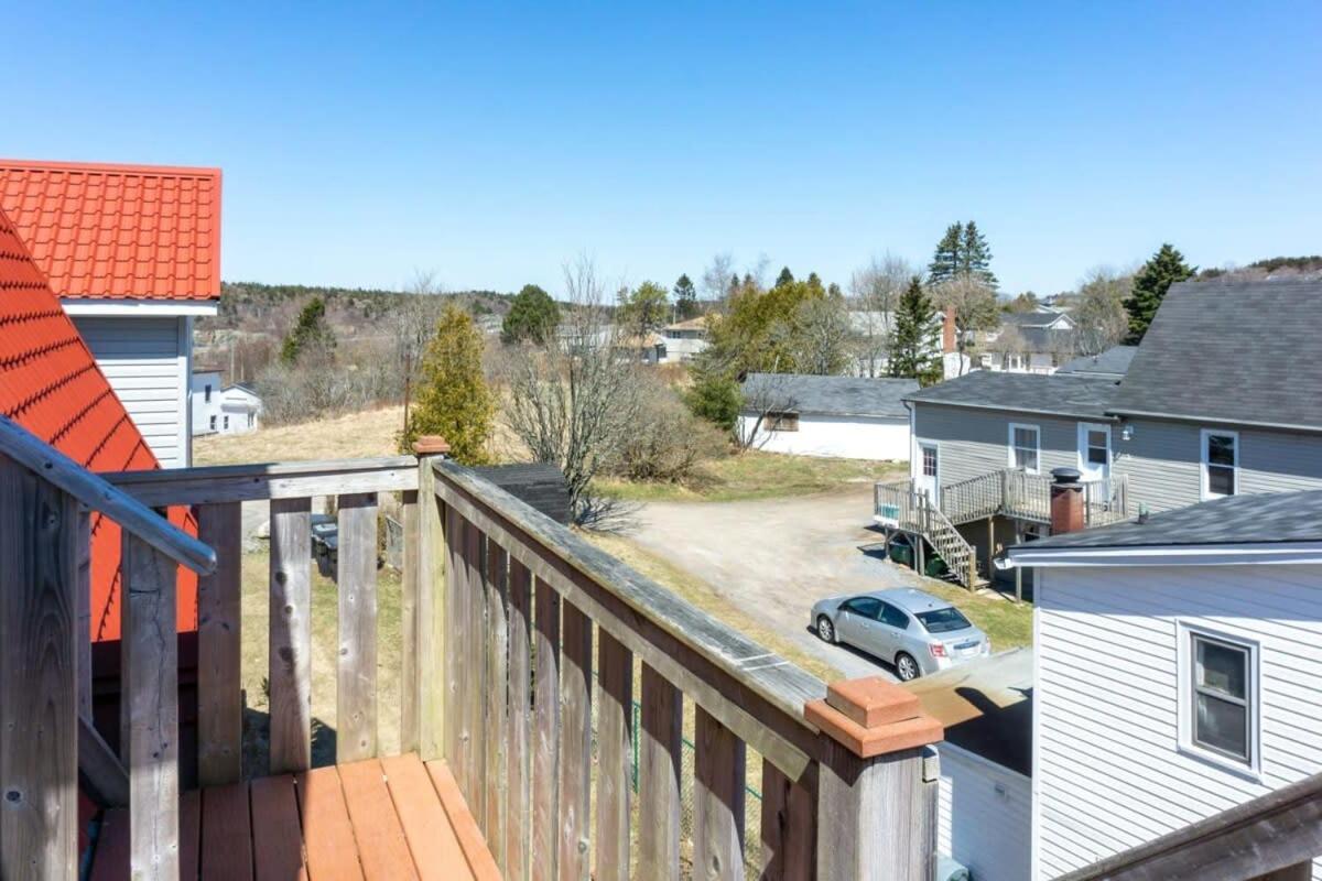 Amazing Location In Saint John 2 Bedroom Modern Parking New Exterior photo