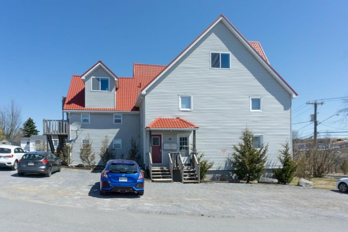 Amazing Location In Saint John 2 Bedroom Modern Parking New Exterior photo