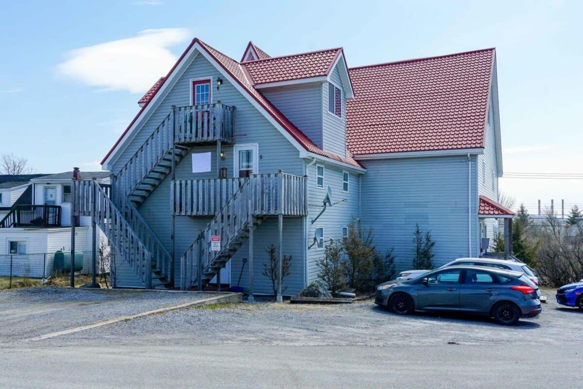 Amazing Location In Saint John 2 Bedroom Modern Parking New Exterior photo