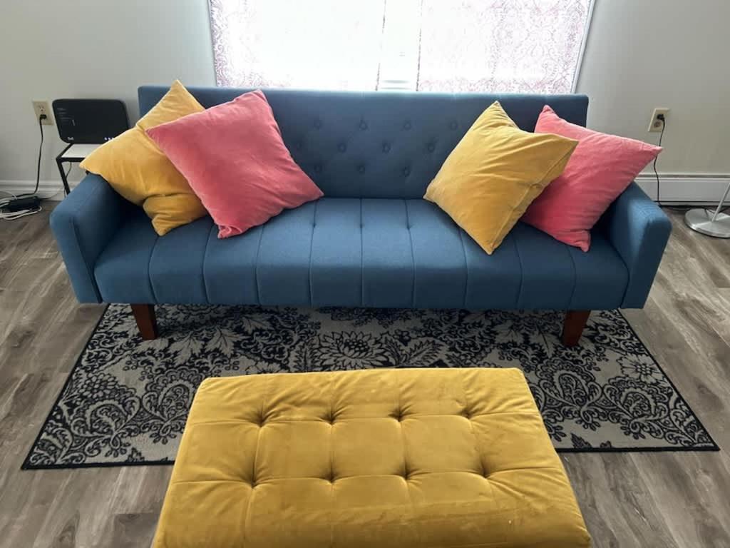 Amazing Location In Saint John 2 Bedroom Modern Parking New Exterior photo